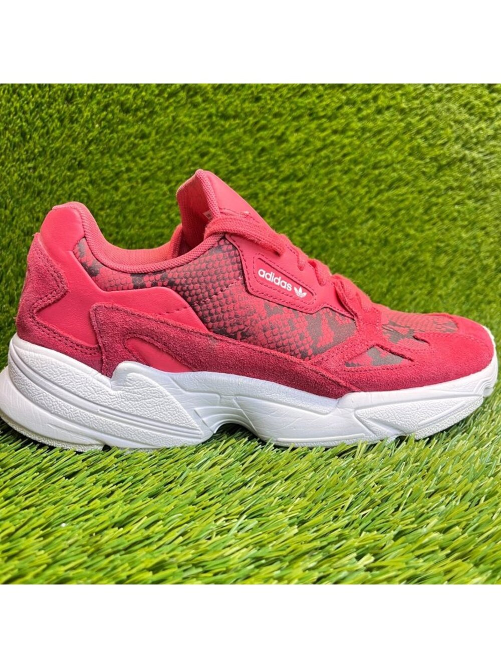 Adidas Originals Falcon‎ Womens Size 8.5 Craft Pink White Running Shoes Sneakers
